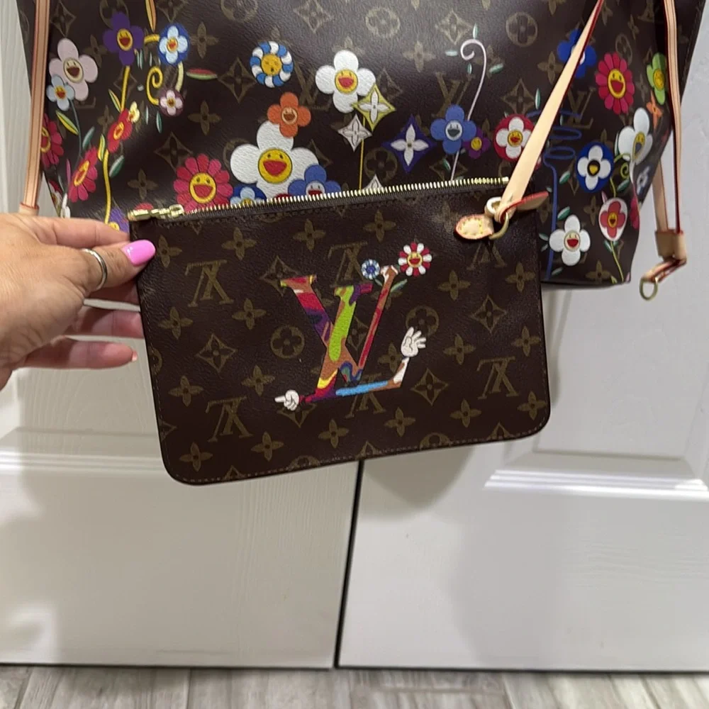 Brown Monogram Floral Tote with Multicolor Flowers - Picture 4 of 9